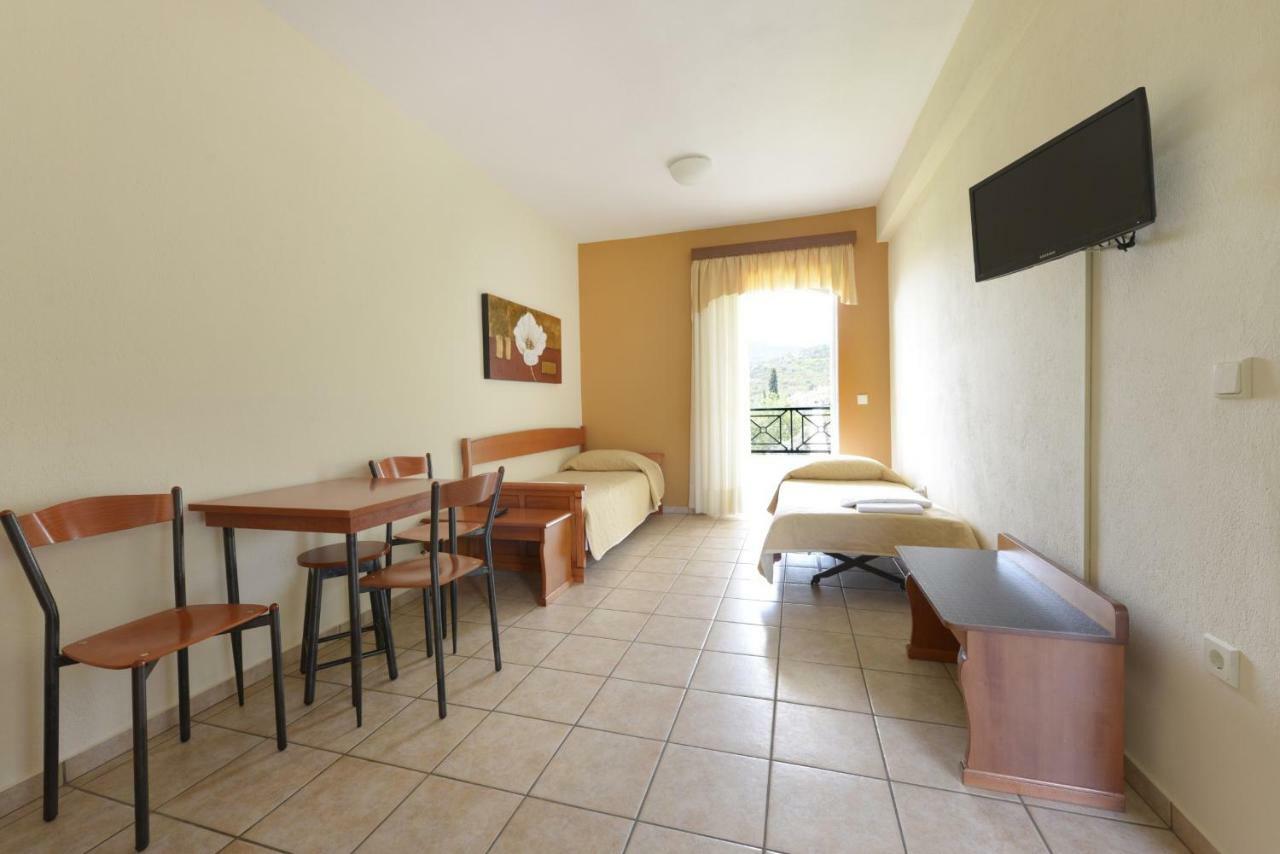 Aparthotel Amalia PalaiónTsiflíkion Zewnętrze zdjęcie